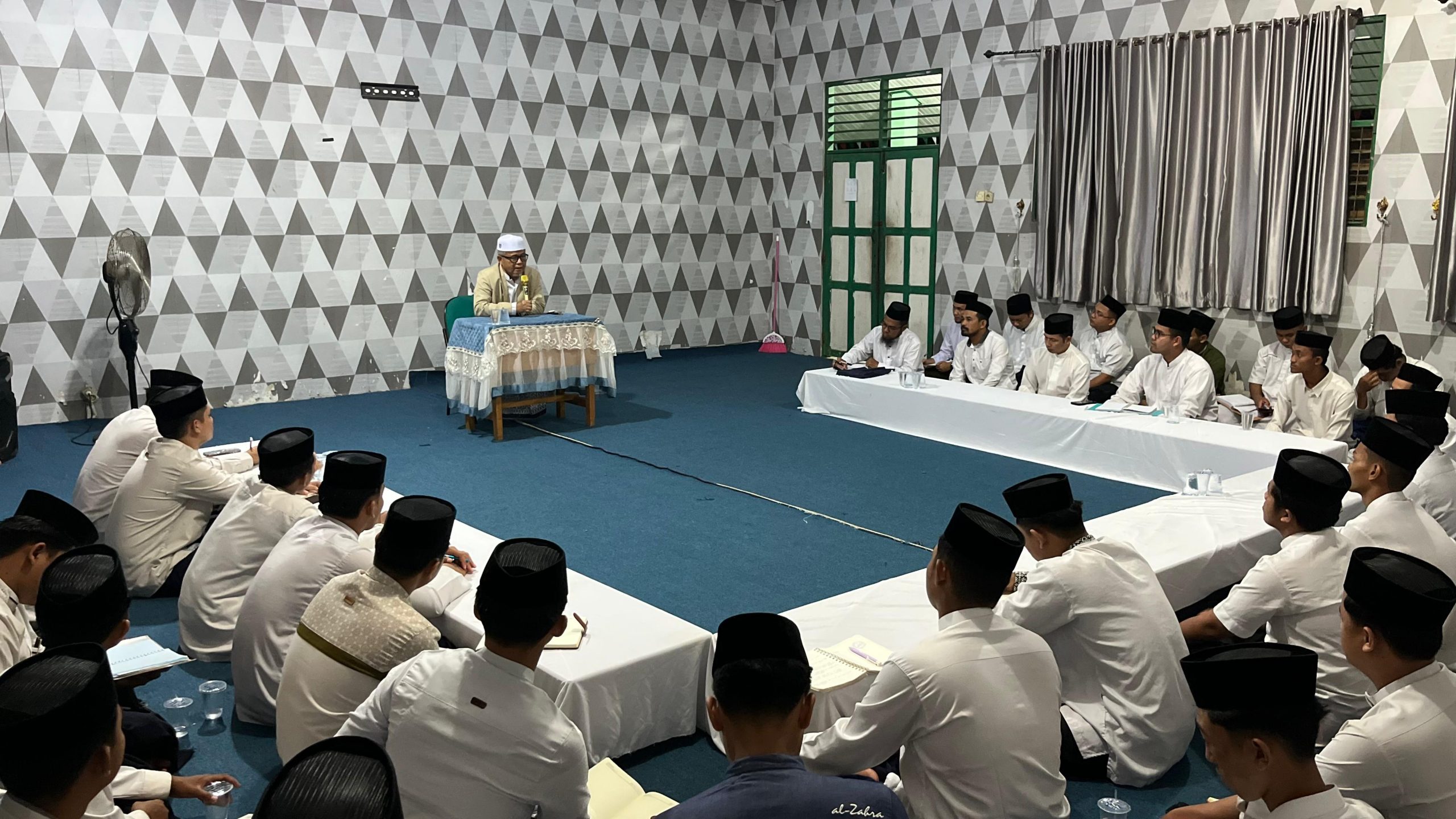 Lebih dari Sekadar Mengajar: Pesan Kehidupan dari K.H. Hasan Basuni untuk Para Pendidik di PPM Darul Istiqamah