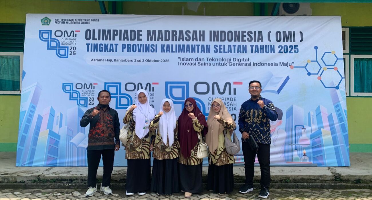 Dua Santriwati Darul Istiqamah Tampil di OMI 2025 Provinsi Kalsel